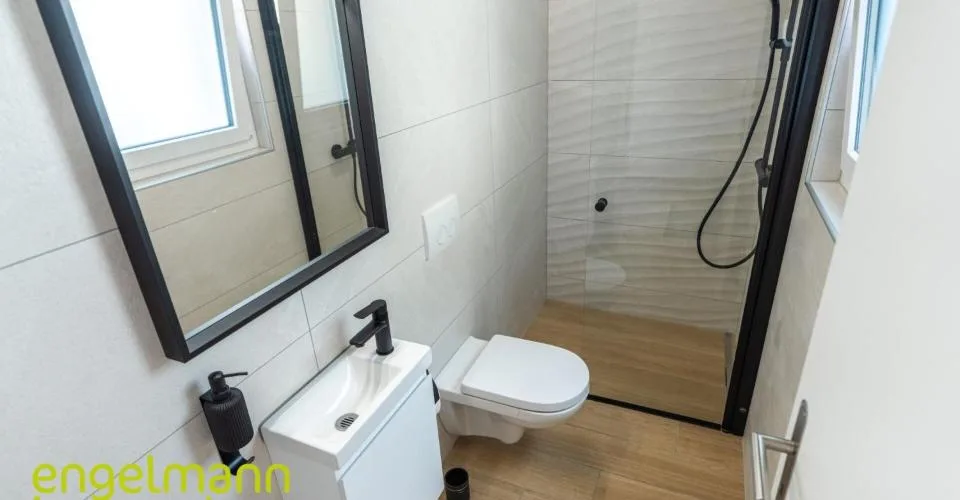 Propriété avec 3 maisons en rangée – Foto 11 von 12