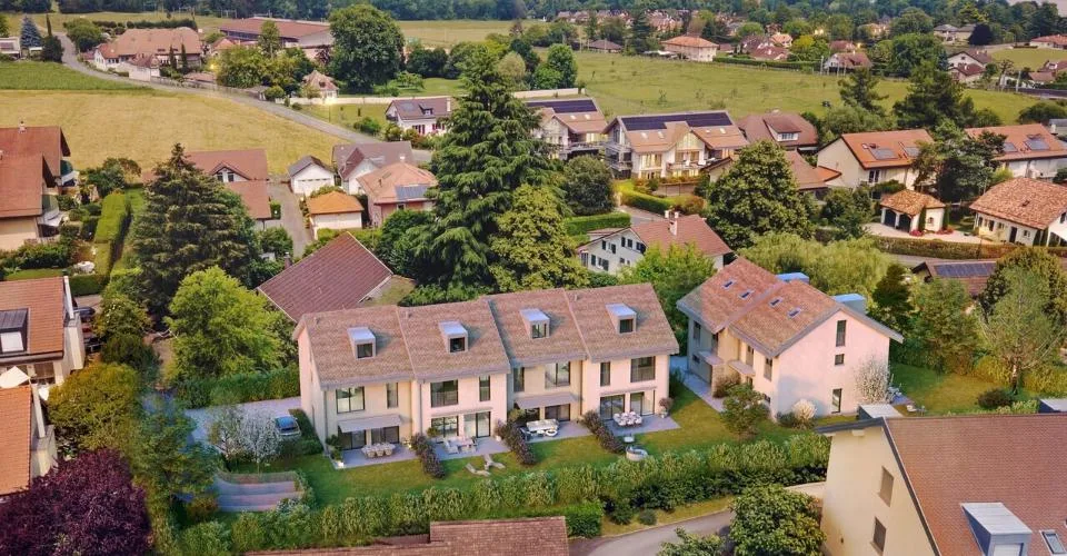 Founex Village - situation calme - Villa 5 sur plans avec 4 chambres – photo 4 sur 13