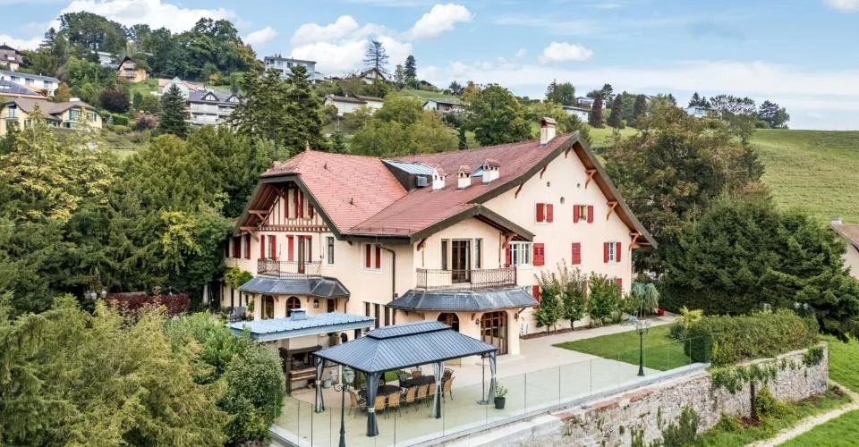 20 Zimmer Villa in Lausanne – Foto 2 von 25