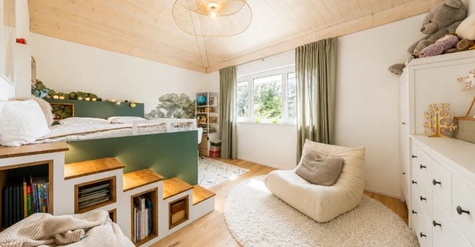 Villa contemporaine avec piscine – Foto 9 von 12