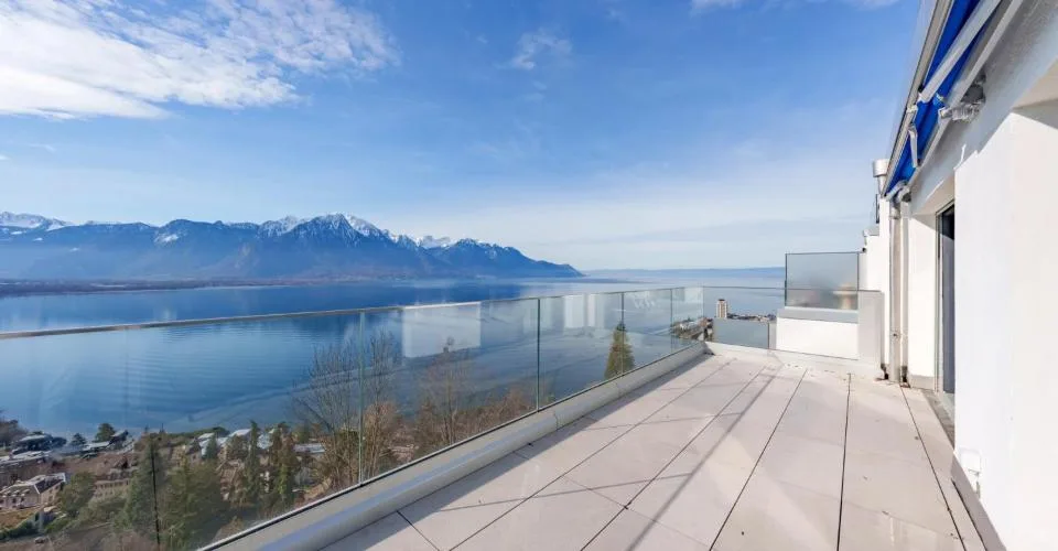 Avec vue spectaculaire à 180° sur le Léman – Foto 8 von 11