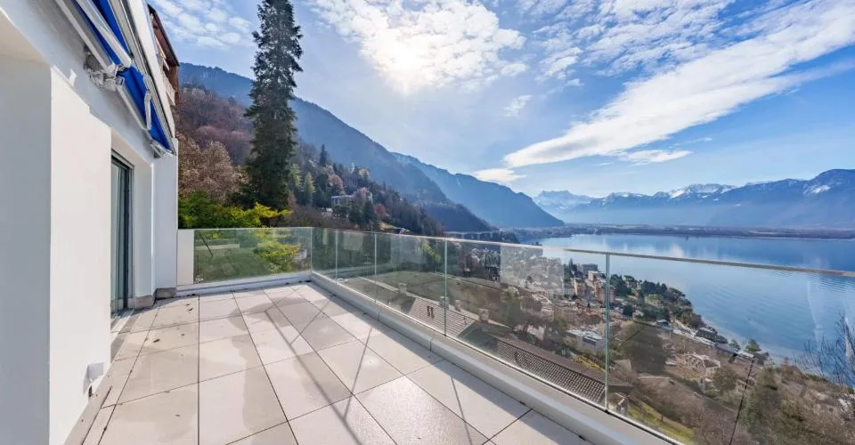 Avec vue spectaculaire à 180° sur le Léman – Foto 7 von 11