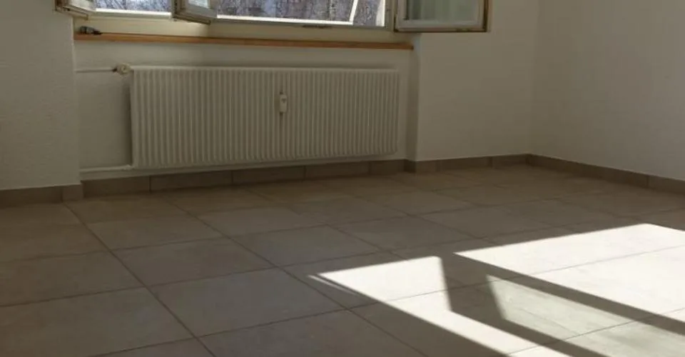 Appartement de 2.5 piÃ¨ces au 3Ã¨me Ã©tage – Foto 3 von 9
