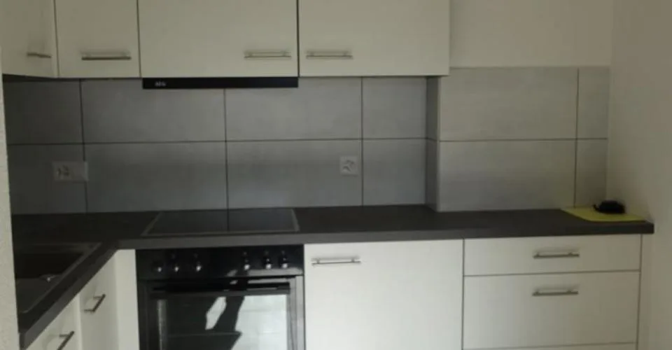 Appartement de 2.5 piÃ¨ces au 3Ã¨me Ã©tage – Foto 2 von 9