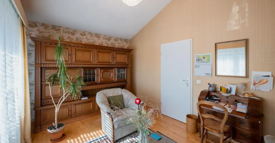 EXCLUSIVITE IMMO2Z: Villa individuelle de 6.5 pces avec appartement de rendement – Foto 8 von 13