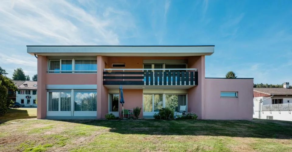 EXCLUSIVITE IMMO2Z: Villa individuelle de 6.5 pces avec appartement de rendement – Foto 2 von 13