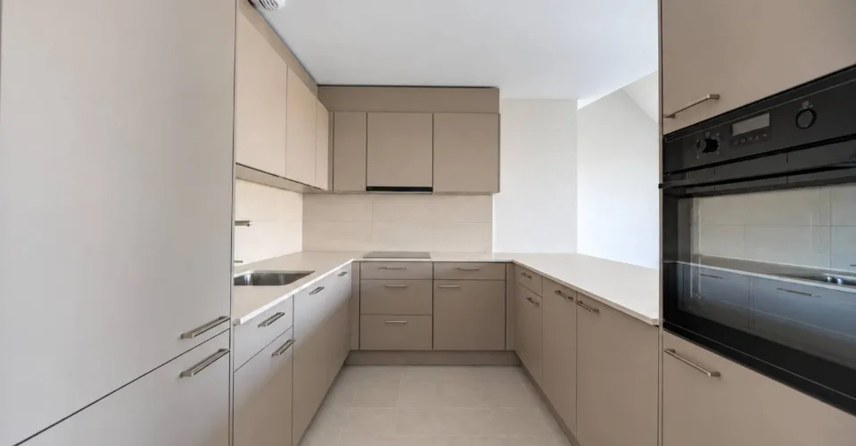 Spacieux séjour et grandes chambres pour ce 5.5 pièces en duplex – foto 3 di 12
