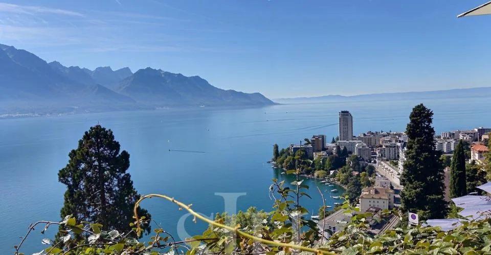 Opportunité exclusive à Montreux : Immeuble à valoriser avec vue – Foto 8 von 13