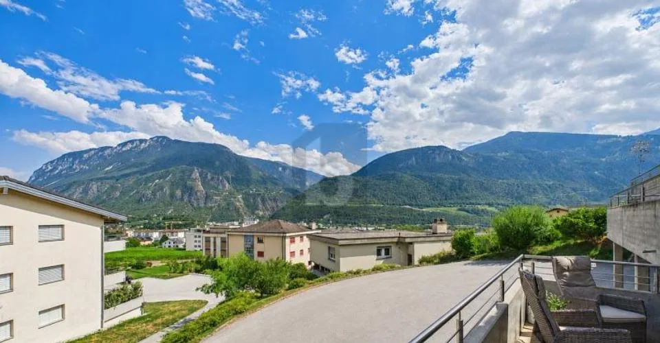 TERRASSE VERS LES ALPES – foto 2 di 6