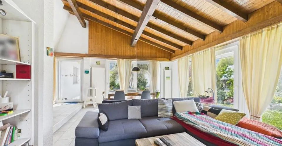 MAISON AVEC UN APPARTEMENT INDÉPENDANT – Foto 4 von 6