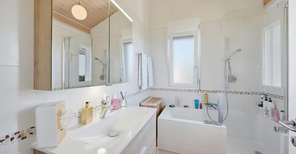 Magnifique villa individuelle avec vue sur le lac – Foto 6 von 10