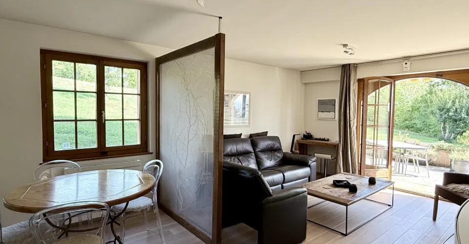 Superbe appartement de 2,5 pièces avec grande terrasse et belle échappée sur le lac et les montagnes – foto 5 di 21