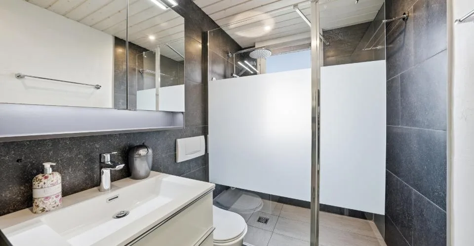 Lumineux et confortable appartement à 10 minutes des commodités – foto 8 di 8