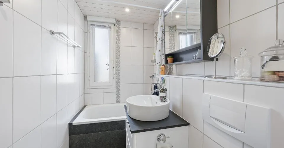Lumineux et confortable appartement à 10 minutes des commodités – foto 7 di 8