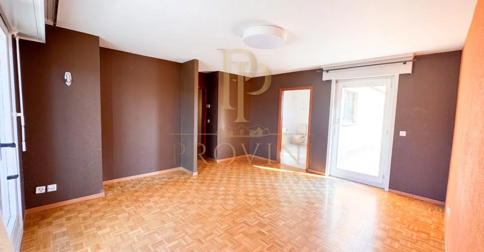 Attique 7.5 pièces – 154 m² habitables – Terrasse plein sud de 110 m² et vue panoramique – foto 12 di 15