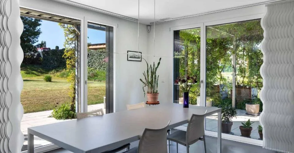 VILLA CONTEMPORAINE MINERGIE DANS UN ENVIRONNEMENT PRIVILÉGIÉ – Foto 5 von 26