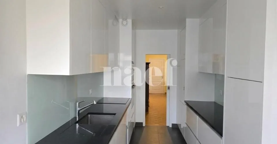 Bel appartement de 4 pièces avec 2 balcons à Champel – Foto 4 von 9
