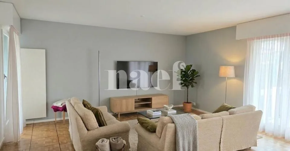 Bel appartement de 4 pièces avec 2 balcons à Champel – Foto 2 von 9