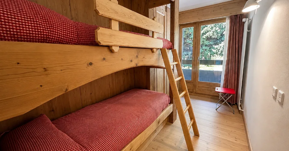 À louer à la semaine : Appartement Ski-in, Ski-out de 5.5 pièces avec 2 places de parc intérieurs, à Montana ! – photo 13 sur 13