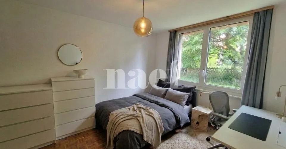Appartement de 5.5 pièces au rez-de-chaussée avec cheminée et balcon – Foto 6 von 9
