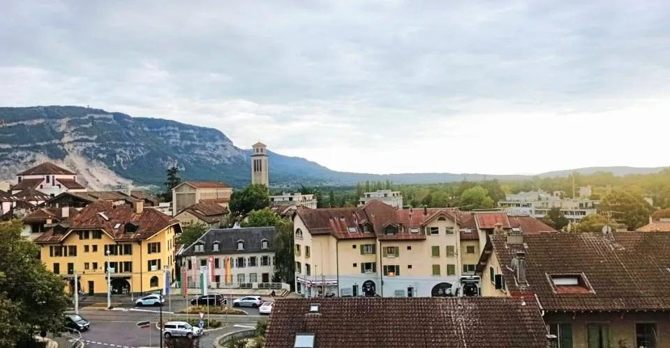 CHÊNE-BOURG - Appartement 4 pièces ≈90 m² + Terrasse ≈5 m², Parc Favre – photo 7 sur 12