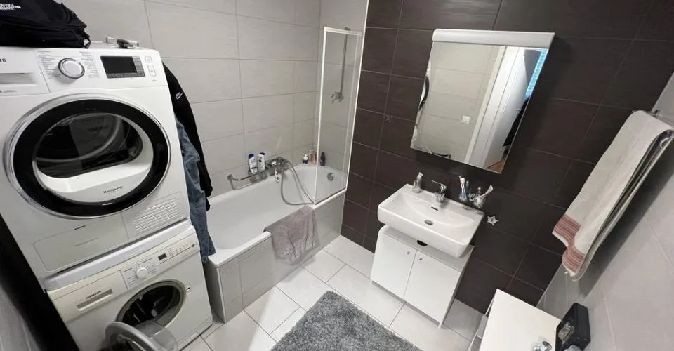 Récent logement idéal pour famille de 3.5 pièce au 3ème – foto 4 di 4