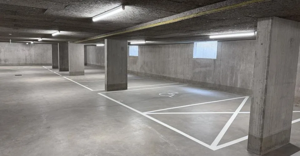 Place de parking souterraine sécurisée – Foto 2 von 2