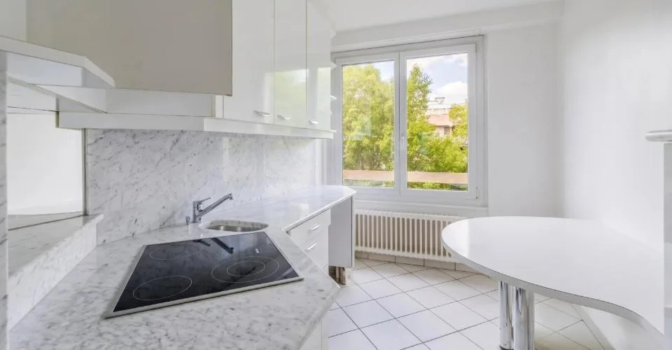 Champel - appartement traversant, étage élevé – Foto 5 von 11