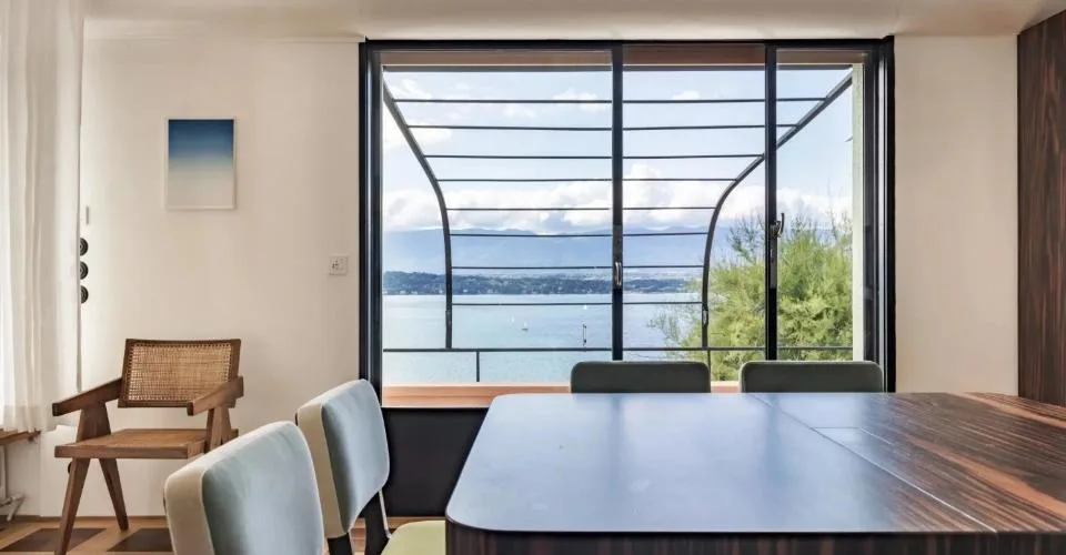 Superbe villa atypique surplombant le lac – photo 8 sur 10