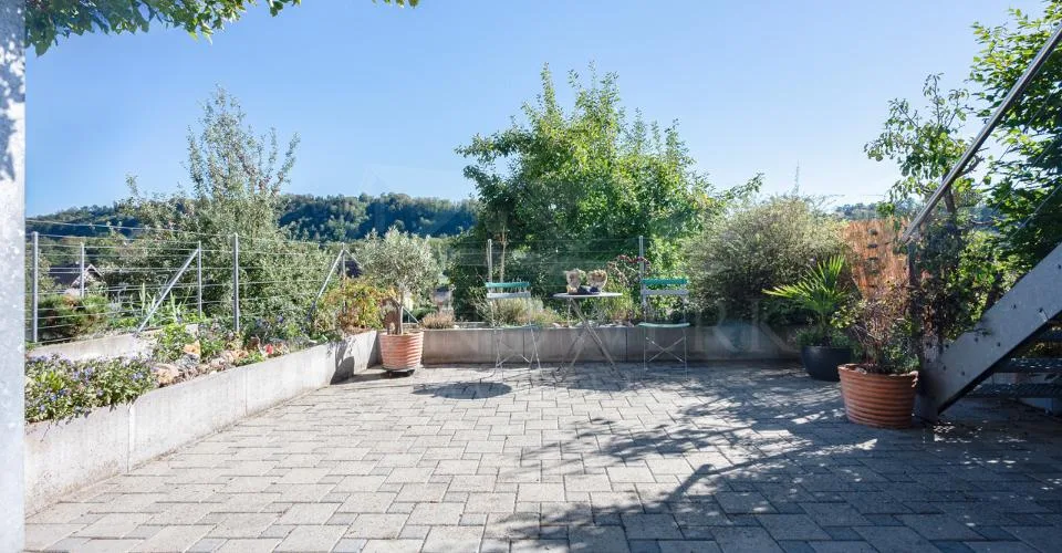 Spacieuse maison jumelée de 5 pièces avec deux places de parking – foto 12 di 13