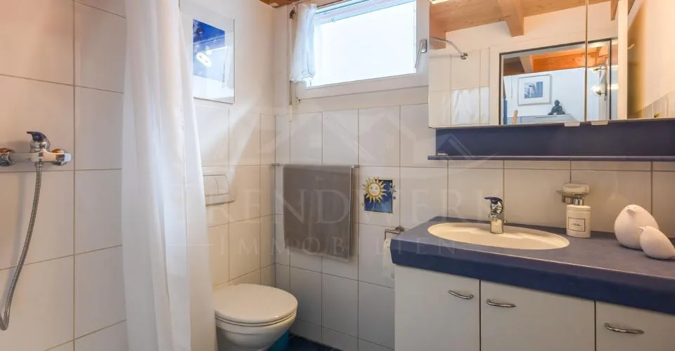 Spacieuse maison jumelée de 5 pièces avec deux places de parking – foto 8 di 13