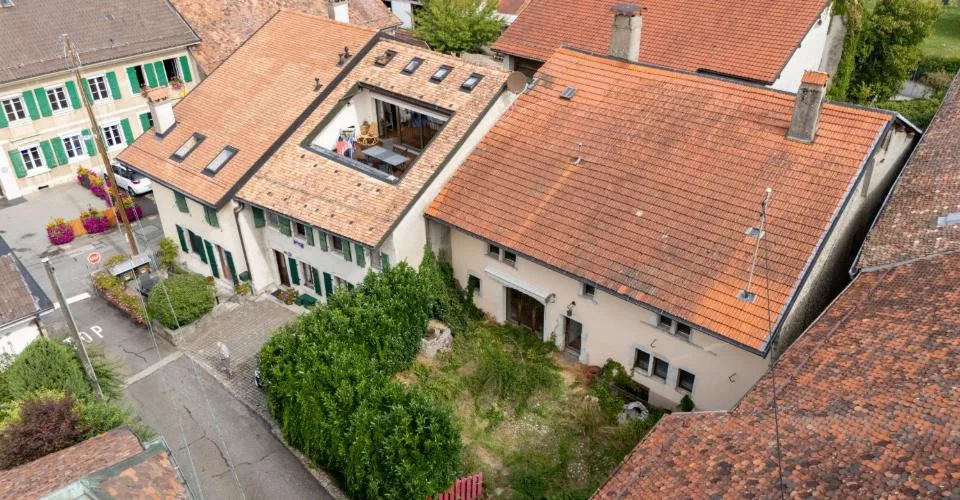 Maison villageoise et grange à fort potentiel – photo 13 sur 13