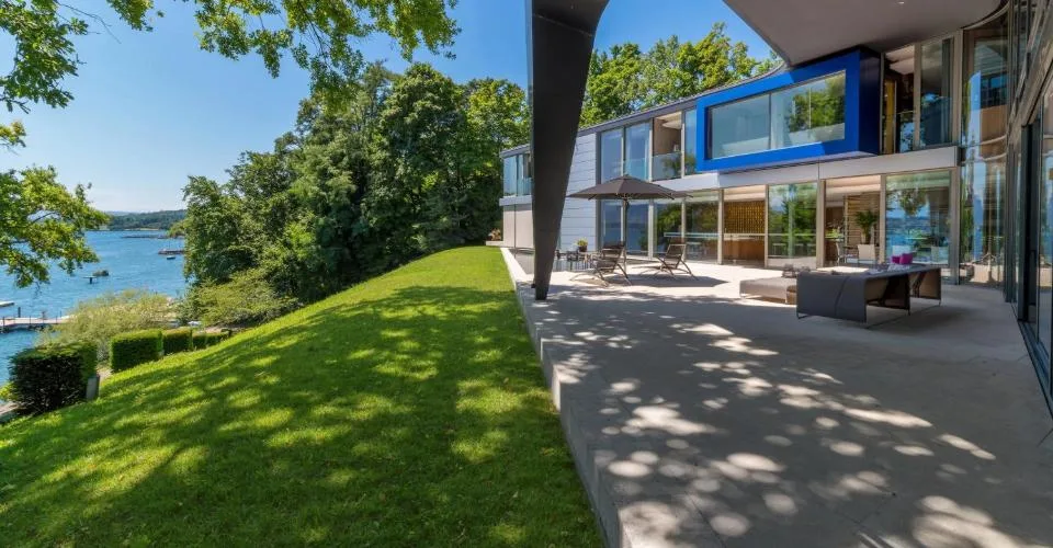 Splendide Maison d'architecte pieds dans l'eau – photo 5 sur 9