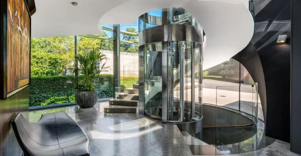 Splendide Maison d'architecte pieds dans l'eau – photo 2 sur 9
