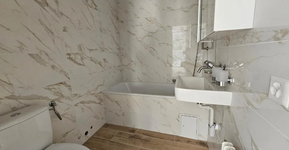 Appartement 2,5 pièces en PPE proche du Lac – Foto 2 von 5