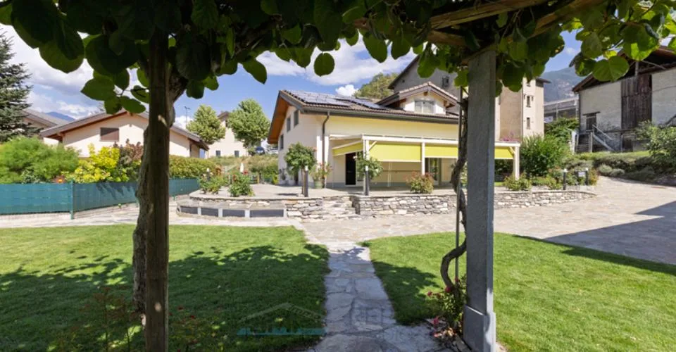 À saisir magnifique villa dans un quartier calme – foto 2 di 30