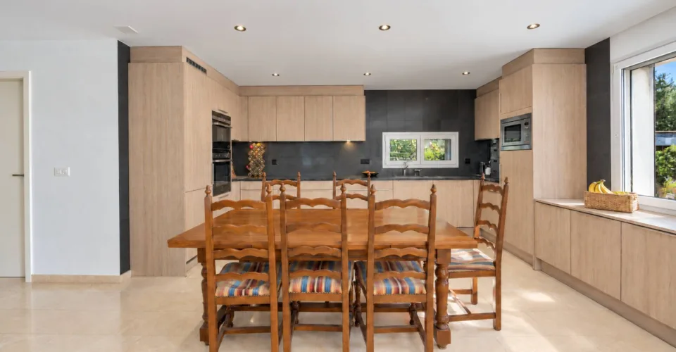 Une maison familiale aux multiples possibilités – photo 4 sur 10