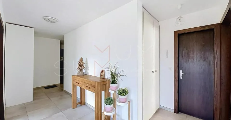 Crans-Montana, 3,5 Zimmer renoviert mit Garten, nur wenige Schritte vom Zentrum entfernt – Foto 23 von 31