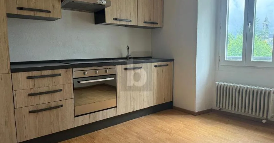 SPAZIOSO CON VISTA – foto 3 di 6