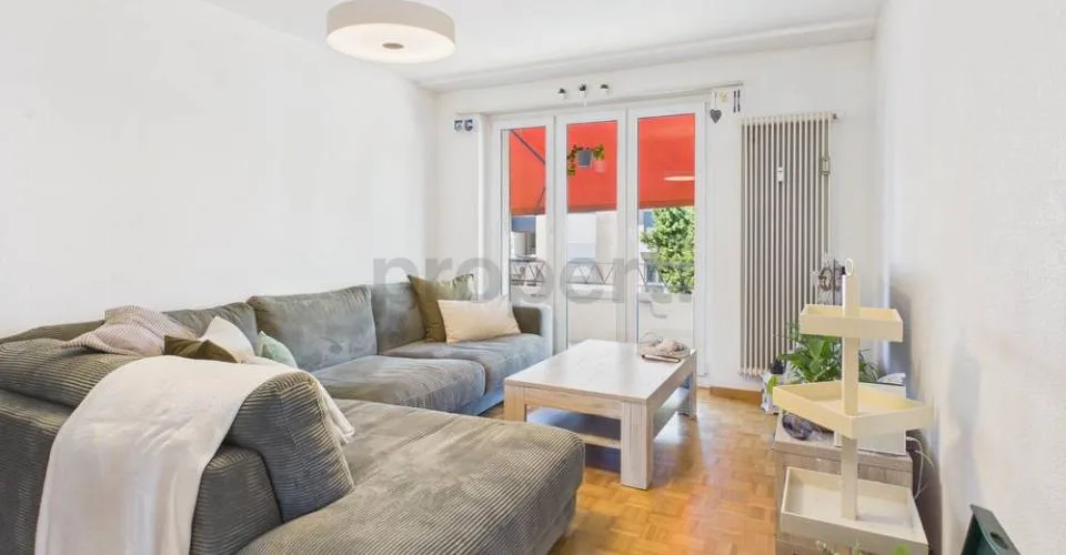 Large balcony, modern renovation and parking spaces available – photo 7 of 12