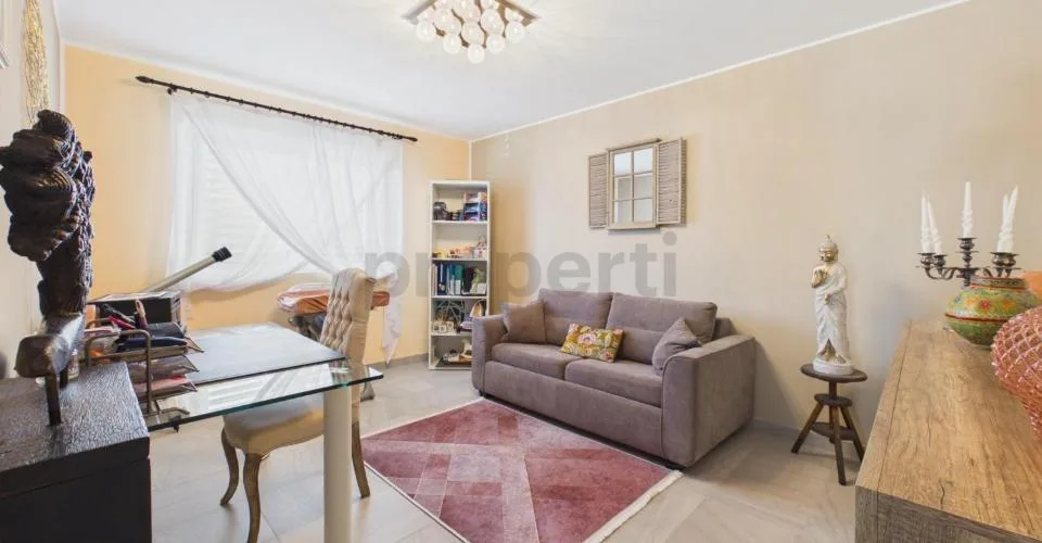 Villa contemporanea con ampi spazi, giardino e doppio garage – foto 24 di 28