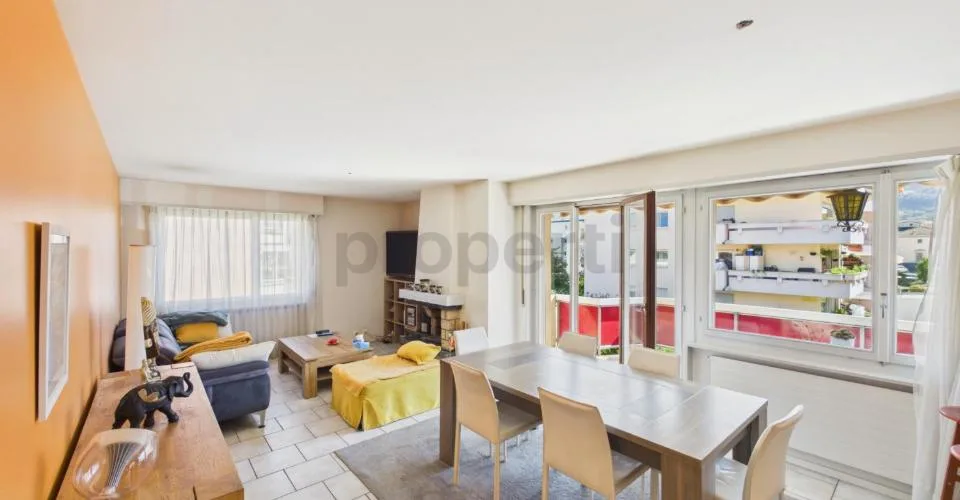 Balkon mit Meerblick, Aufzug & ideale Lage in der Nähe des Bahnhofs und Schulen! – Foto 13 von 18