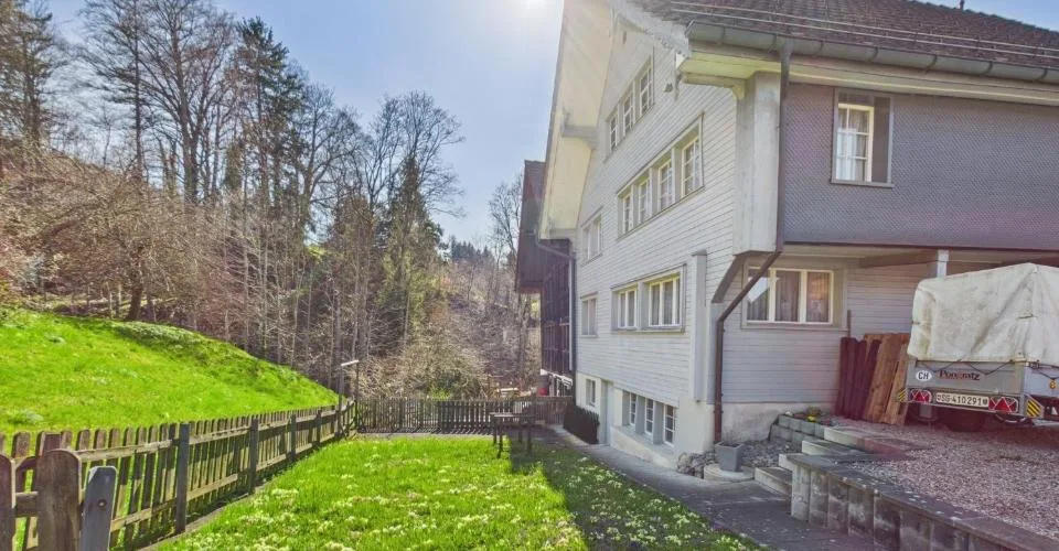 Historischer Charme trifft modernste Energetik: Totalsaniert mit eigenem Garten und zwei Aussenstellplätzen – Foto 20 von 22
