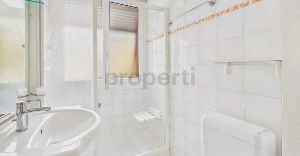 Appartement élégant rénové avec balcon – photo 21 sur 22