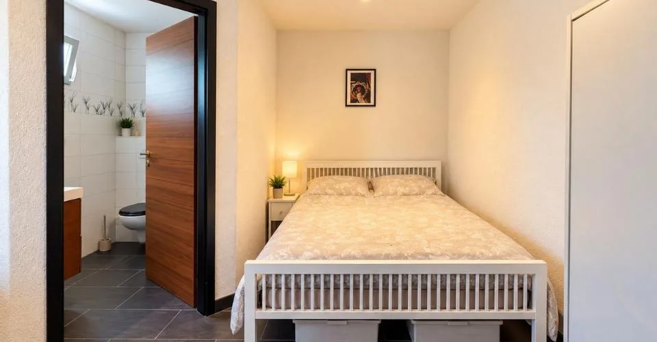Propriété d'exception composée de deux villas avec piscine et vue sur le lac – photo 11 sur 13