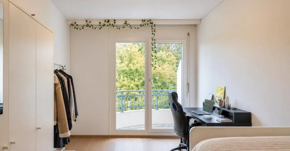 Florissant-Malagnou | Elegante 4-Zimmer-Wohnung von 97 m² mit Balkon und Parkplatz – Foto 6 von 7