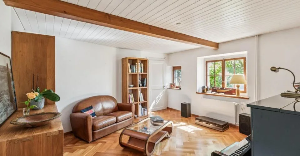 Maison de caractère avec une vue magnifique – photo 2 sur 26
