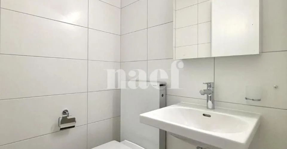 Sublime appartement de 4.5 pièces rénové avec balcon – Foto 7 von 9