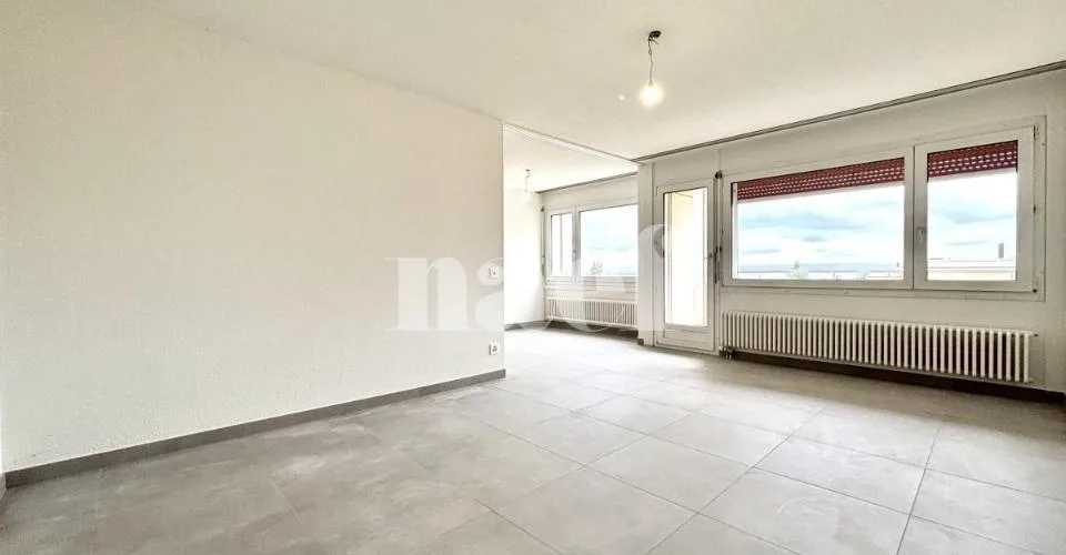 Sublime appartement de 4.5 pièces rénové avec balcon – Foto 2 von 9