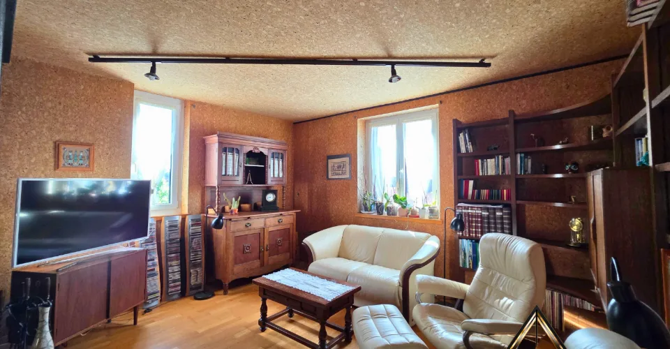 Un appartement de caractère aux volumes généreux – photo 3 sur 11